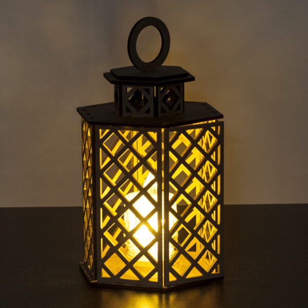 Lampiony dekoracyjne z otwieraną ścianką